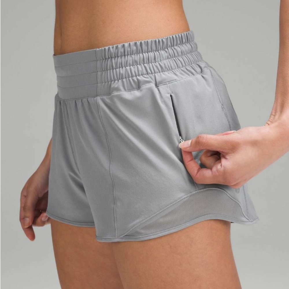 Lululemon rhino grey high rise hotty hot shorts